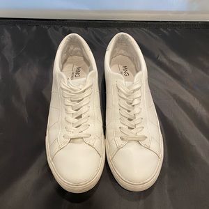 Women’s Mango casual Low Top Sneakers Color White Size 9.5 US